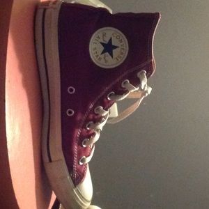 high top maroon converse